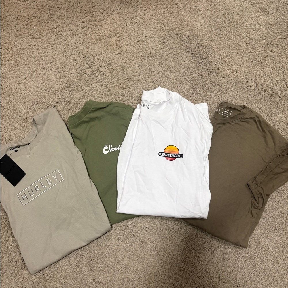 4 men’s Sz M T-shirts